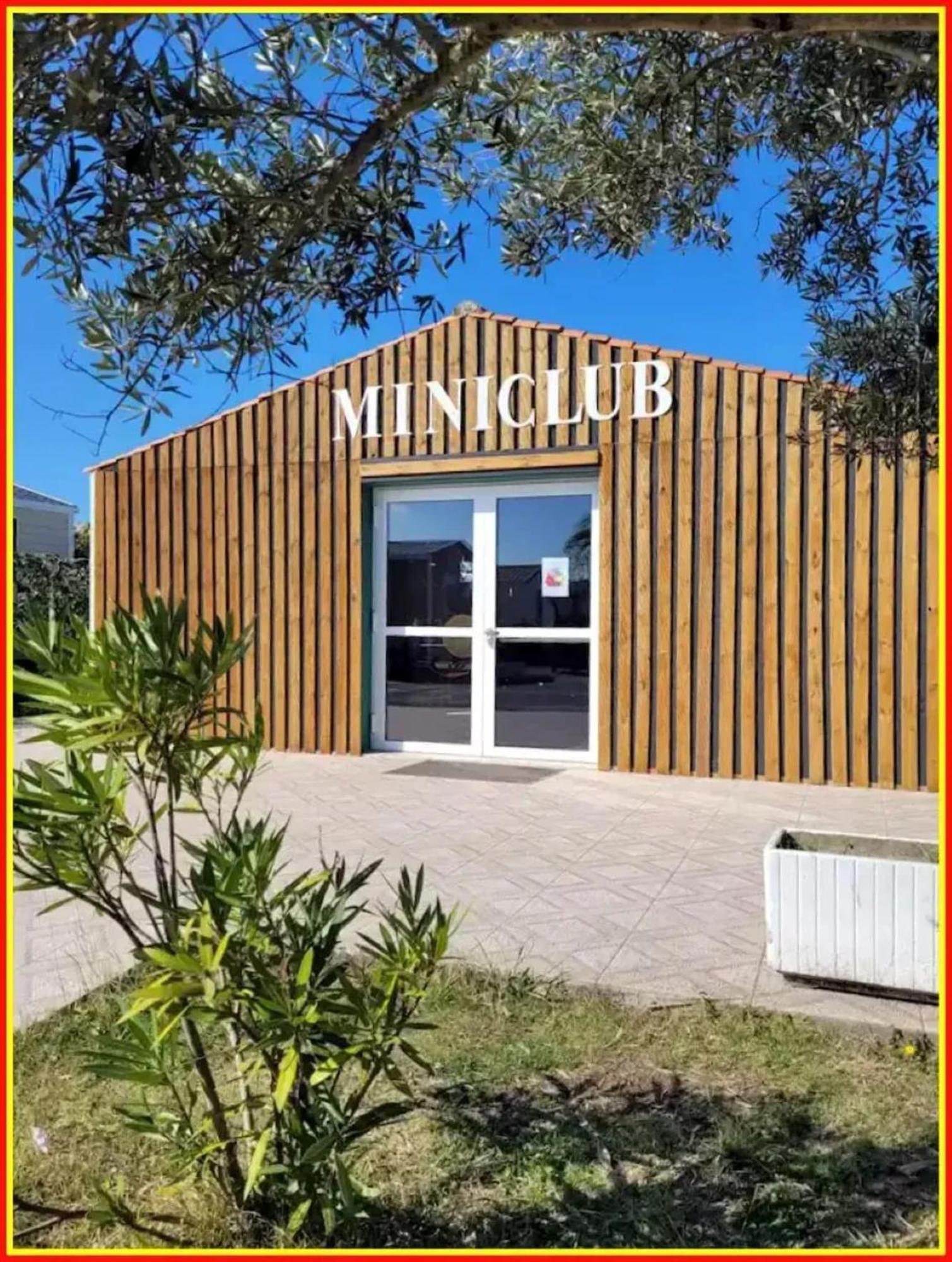 Bungalow De 2 Chambres Avec Piscine Partagee Sauna Et Terrasse A Saint Denis D'Oleron A 1 Km De La Plage Exterior foto